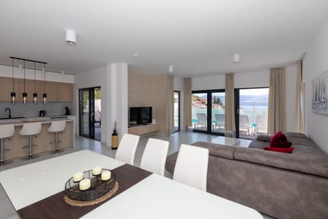 Villa Danny - Unit 369976-13