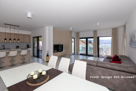 Villa Danny - Unit 369976-13
