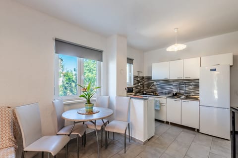 Apartment Emina - Unit 370024-13