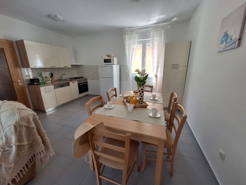 House Bella Vista - Unit 370025-13
