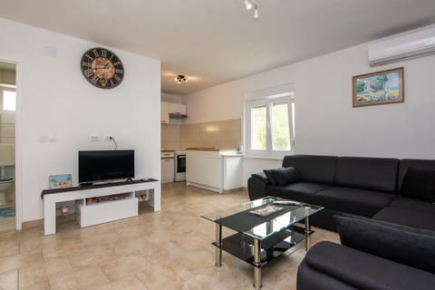 Apartments Cupic - Unit 370039-13