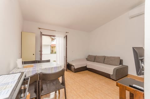 Apartments Rusan - Unit 370046-13