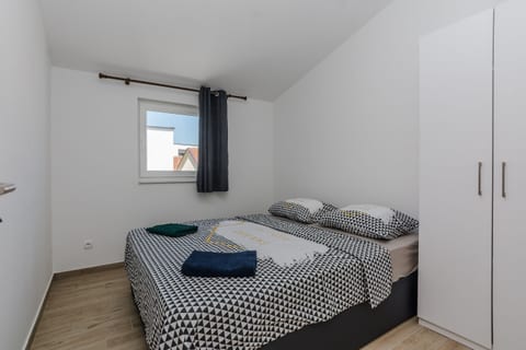 Apartments Budimir - Unit 370058-13