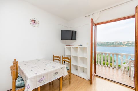Apartments Seafront Jadranka - Unit 370062-13