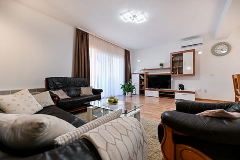 Villa Benedicta - Unit 370103-13