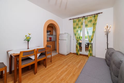 Apartments Andelka D - Unit 370130-13