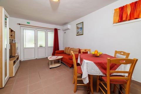 Apartments Andelka D - Unit 370132-13