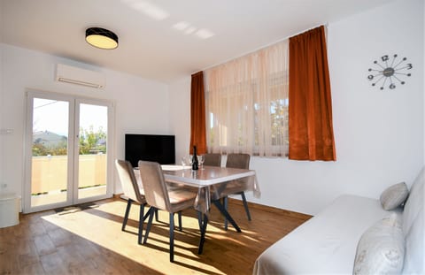 Apartments Mirjana V - Unit 370162-13