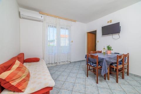 Apartments Milorad M - Unit 370167-13