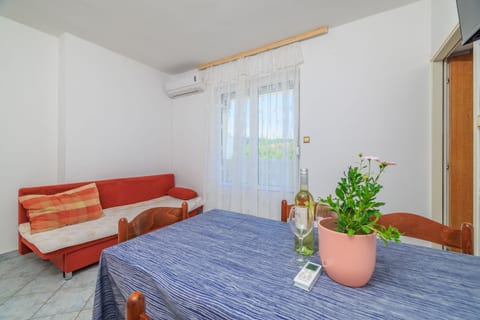 Apartments Milorad M - Unit 370167-13