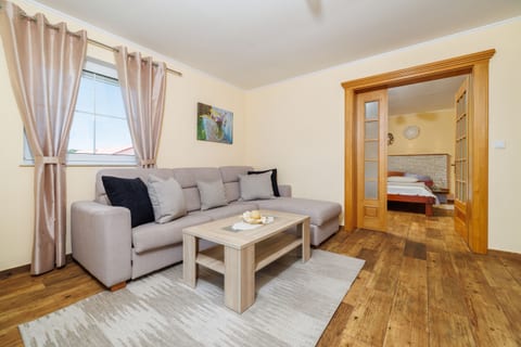 Apartments Spomenka Zvonko - Unit 370184-13