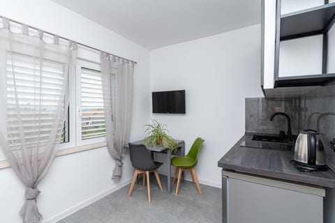 Apartments Jadran - Unit 370218-13