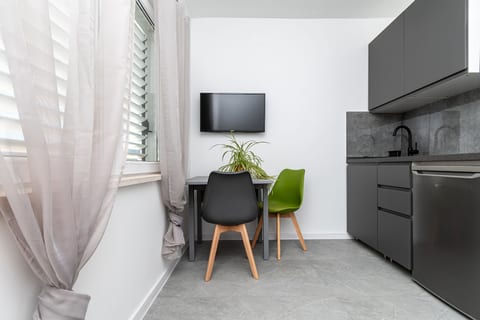 Apartments Jadran - Unit 370218-13