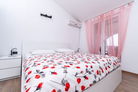 Apartments Jadran - Unit 370224-13