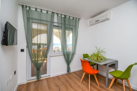 Apartments Jadran - Unit 370222-13