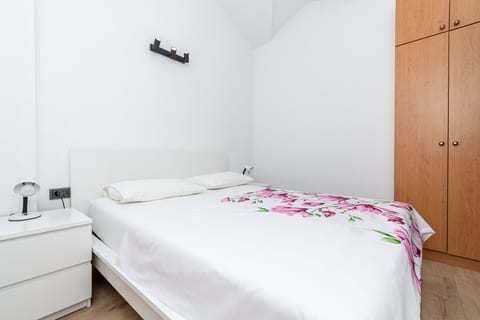 Apartments Jadran - Unit 370248-13