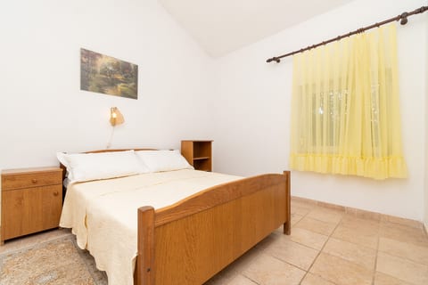 Apartments Mirjana - Unit 370235-13