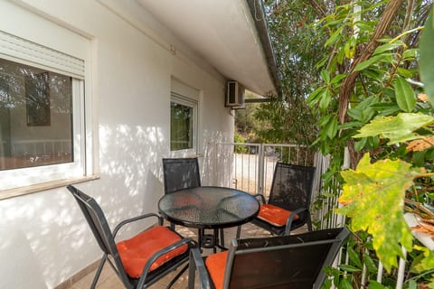 Apartments Mirjana - Unit 370235-13