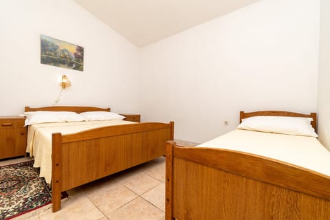 Apartments Mirjana - Unit 370235-13
