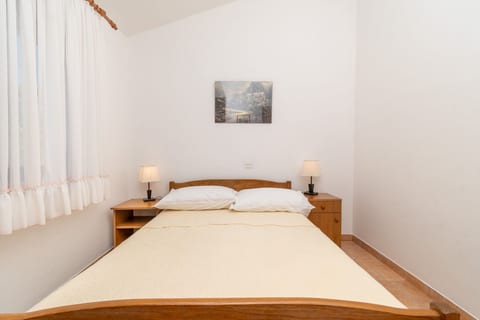 Apartments Mirjana - Unit 370258-13