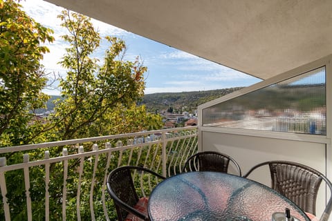 Apartments Mirjana - Unit 370258-13