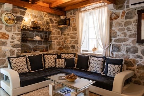 House Ston - Unit 370275-13