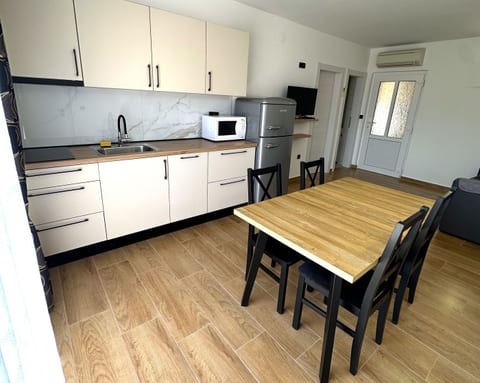 Apartments Dijana - Unit 370290-13