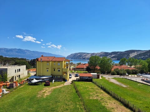 Apartments Dijana - Unit 370292-13