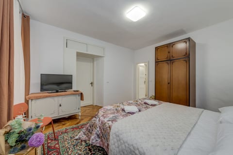 Apartment Mirta - Unit 370350-13