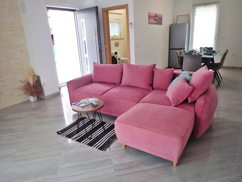 Apartment Azeret sa bazenom - Unit 370353-13