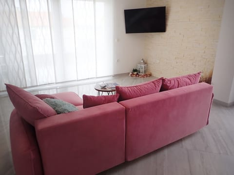Apartment Azeret sa bazenom - Unit 370353-13