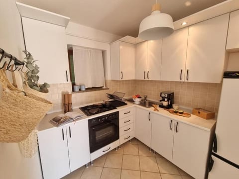 House Ivona - Unit 370366-13