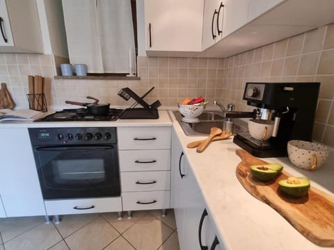 House Ivona - Unit 370366-13