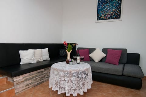 Apartments Lovran - Unit 370368-13