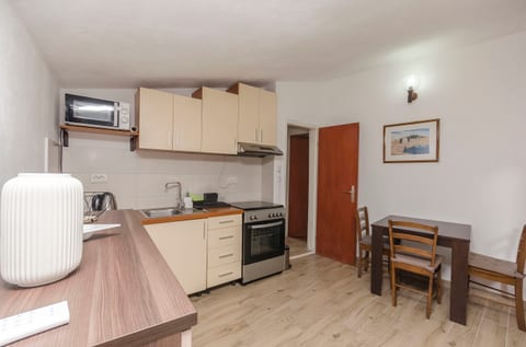 Apartments Nautical Nest - Unit 370395-13