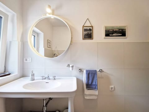 Apartments Marinic - Unit 370451-13