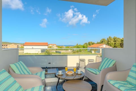 Apartment Babic - Unit 370509-13