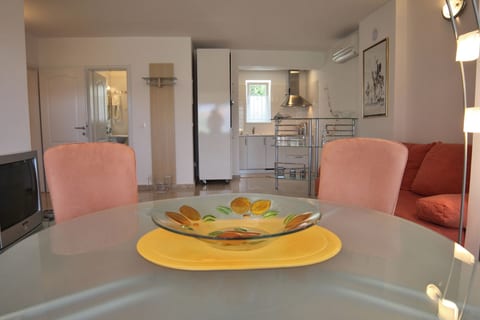 Apartments Adrian - Unit 370525-13
