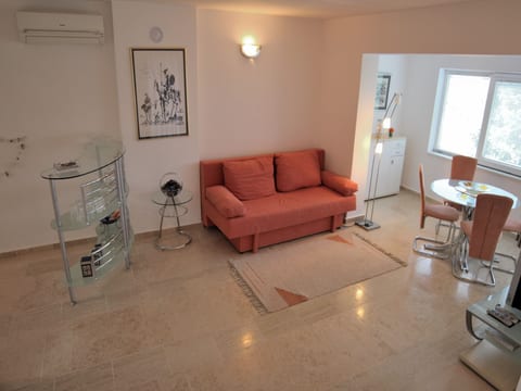 Apartments Adrian - Unit 370525-13