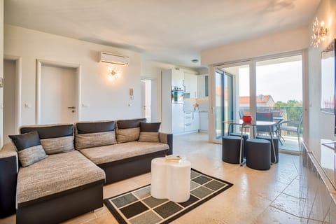 Apartments Villa Sky - Unit 370548-13