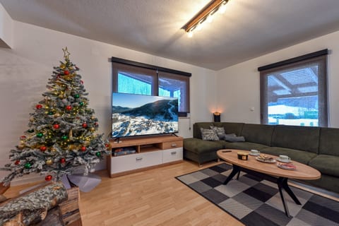 Apartments AVA - Unit 370569-13