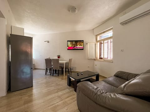 Apartment Vladimir - Unit 370572-13