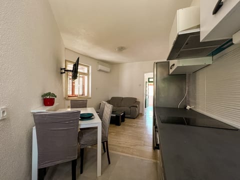 Apartment Vladimir - Unit 370572-13