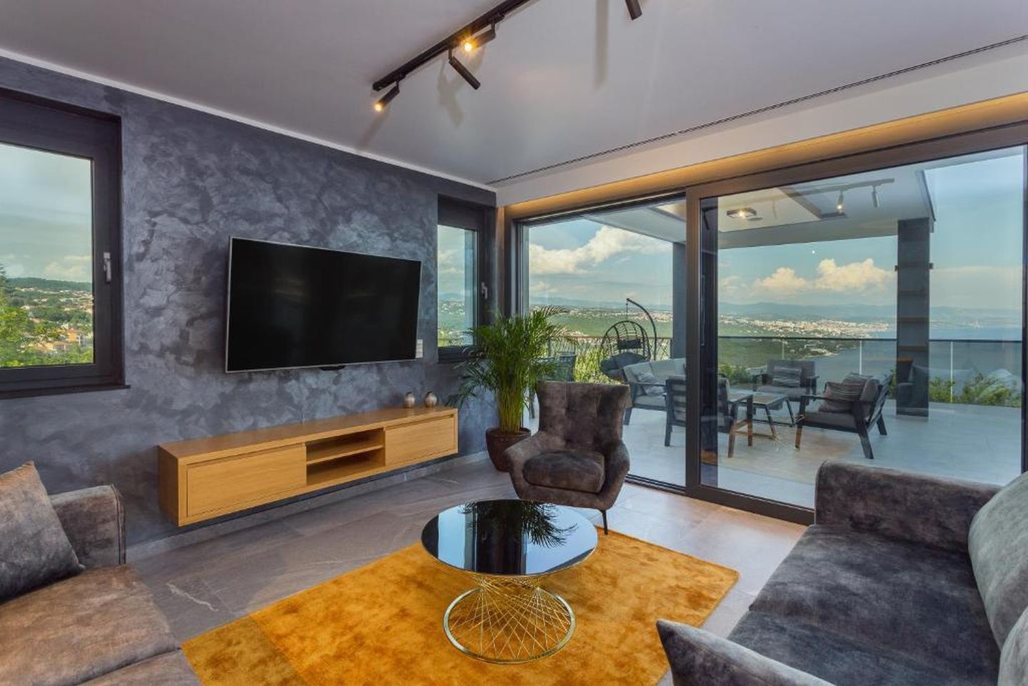 Villa Titanium - Unit 370633-13