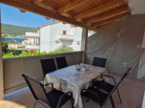 Apartments R and E - Unit 370697-13
