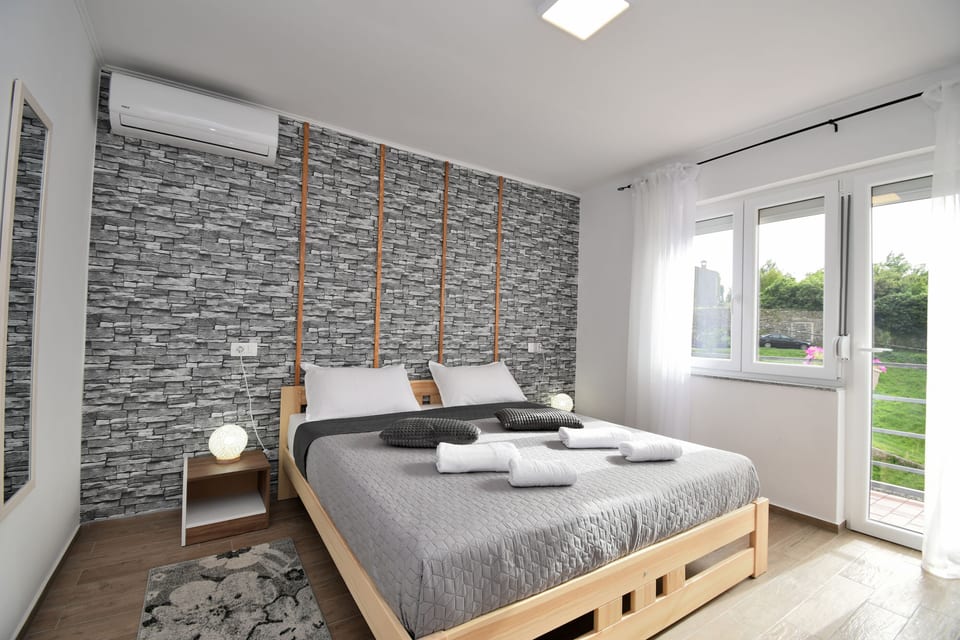 Apartments Plomin - Unit 370711-13 - Croatia