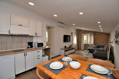 Apartments Plomin - Unit 370712-13