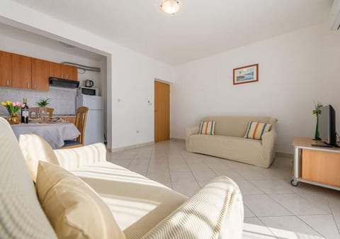 Apartments Ana-Marija - Unit 370723-13