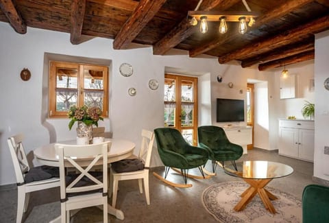 Apartment Filumena - Unit 370729-13