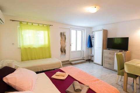 Apartments Baradić - Unit 370738-13